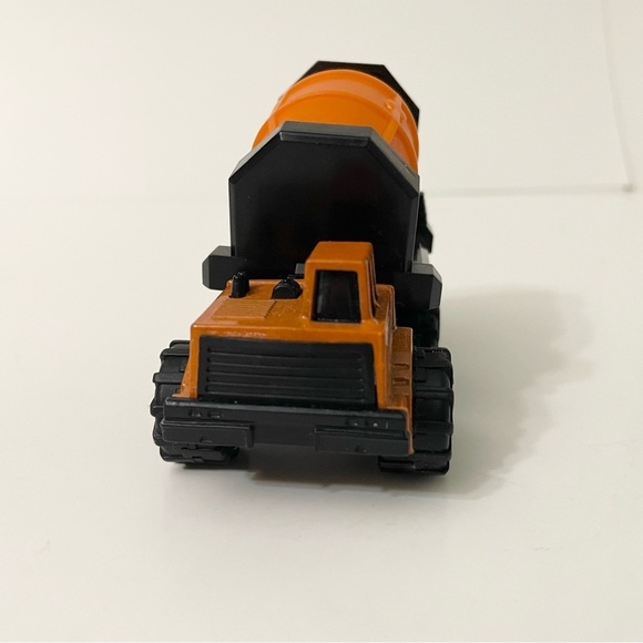 Vintage 1992 Mini Tonka Cement Truck Construction Vehicle Cement Mixer - Picture 2 of 15